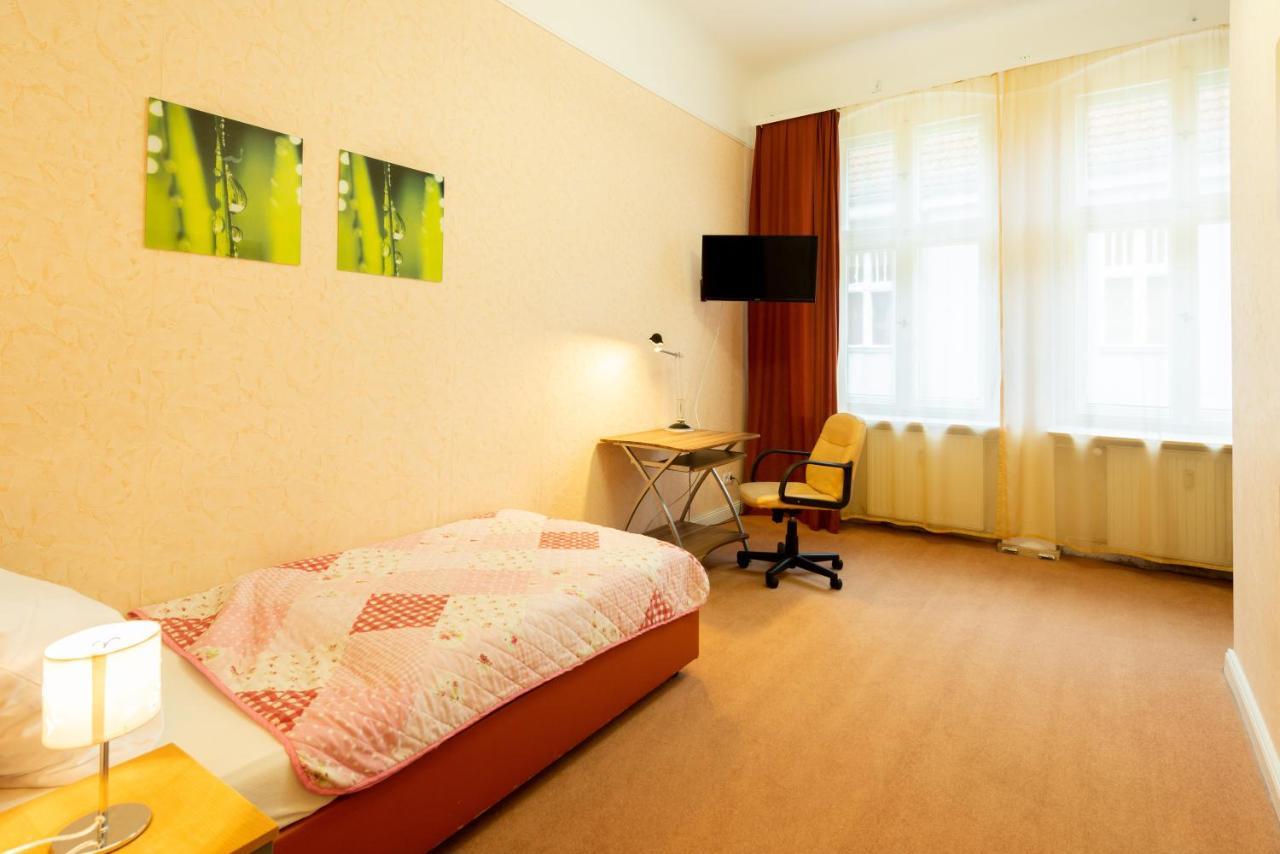 Hotel Pension Dahlem Berlín Exteriér fotografie